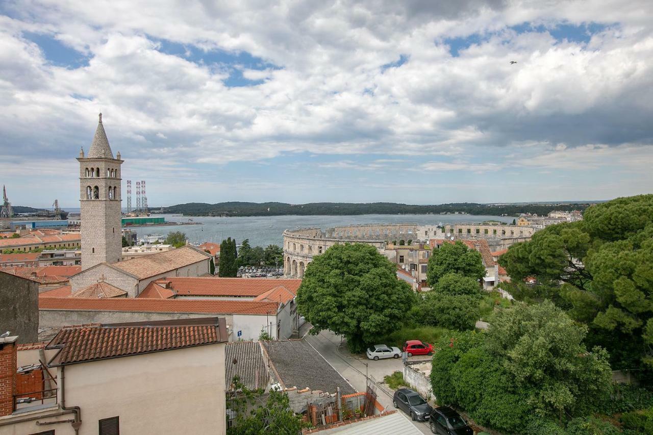 Apartman Bjork Pula Exterior photo